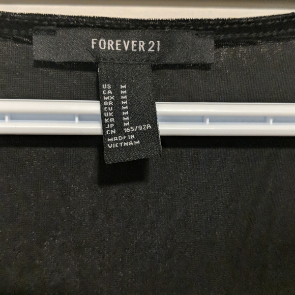 Forever 21 black velvet mini dress - Picture 3 of 3